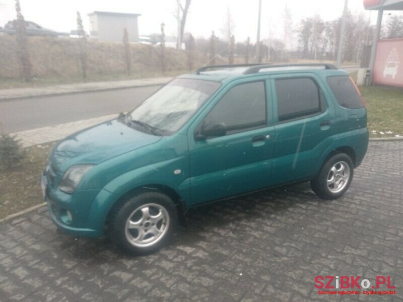 2005' Suzuki Ignis photo #1