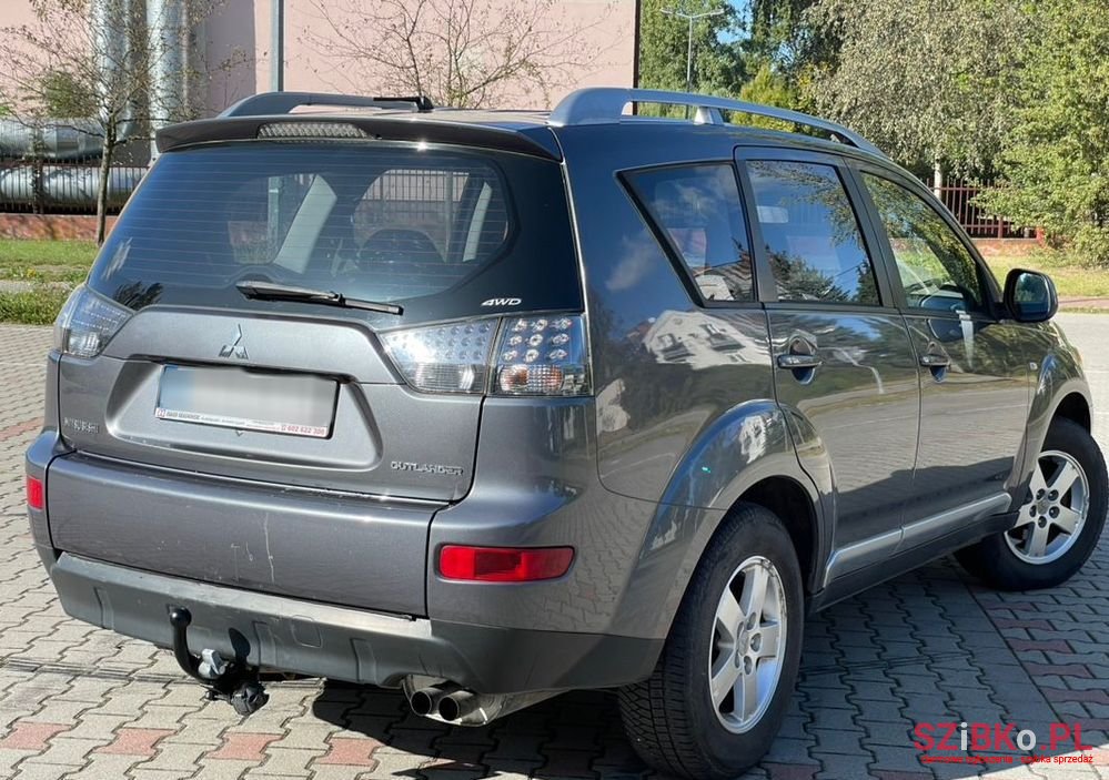 2007' Mitsubishi Outlander photo #3