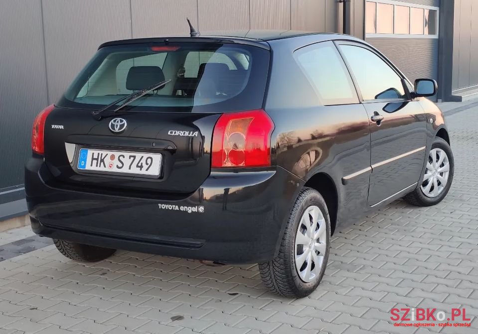 2005' Toyota Corolla Prestige photo #1