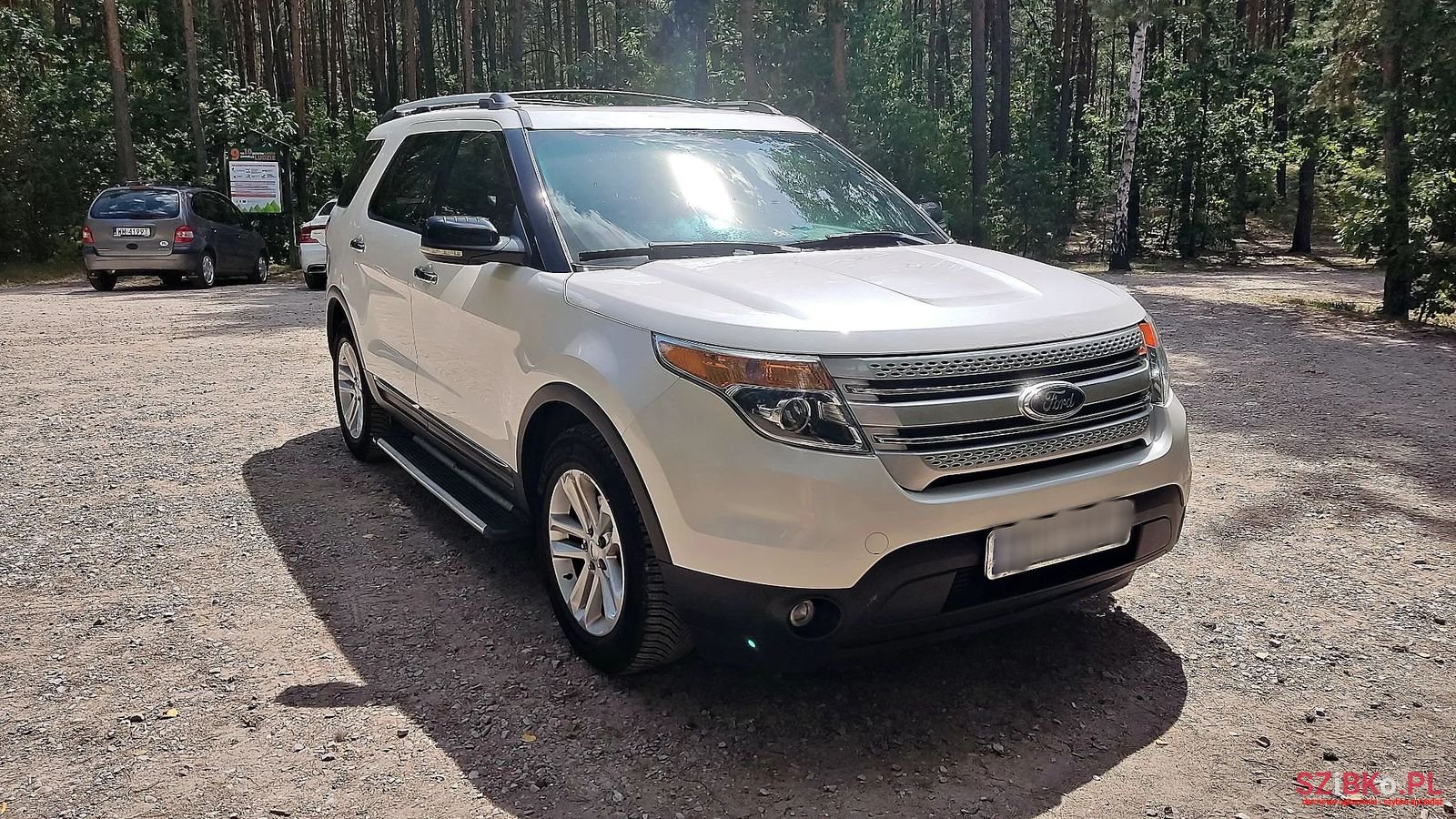 2012' Ford Explorer photo #1