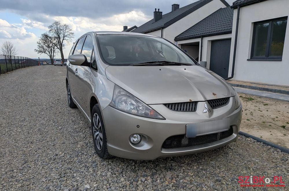 2007' Mitsubishi Grandis 2.0 Did Intense photo #2