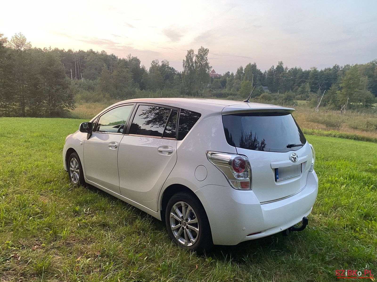 2011' Toyota Verso photo #5