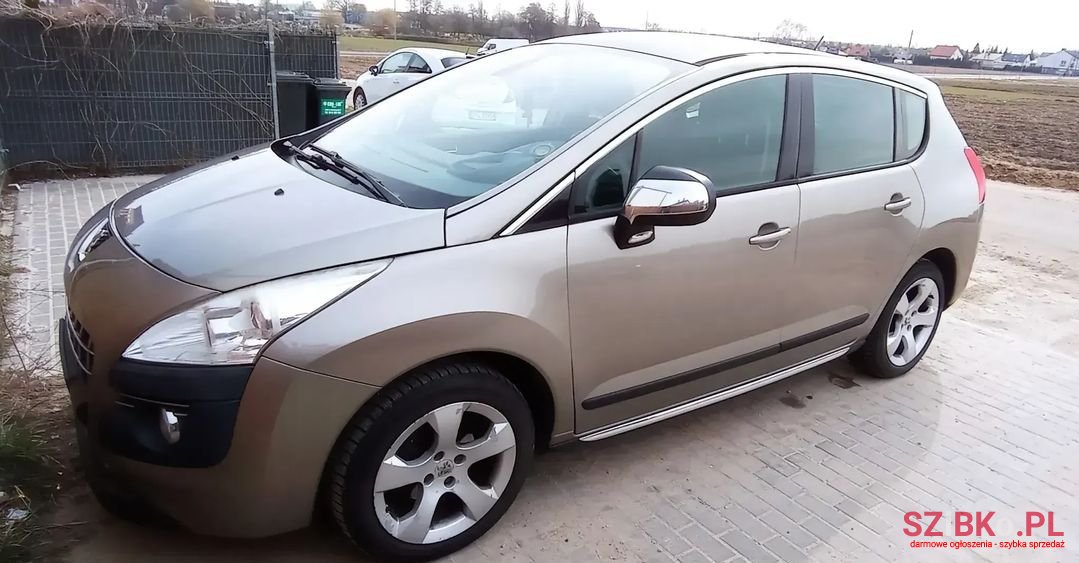 2010' Peugeot 3008 photo #1