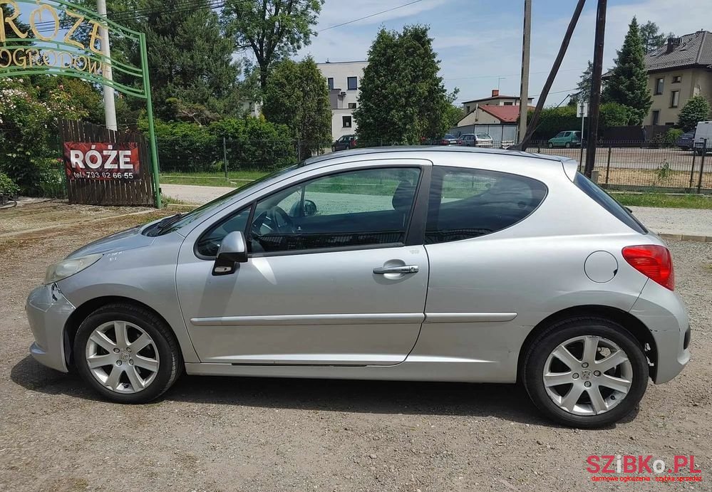 2009' Peugeot 207 photo #5