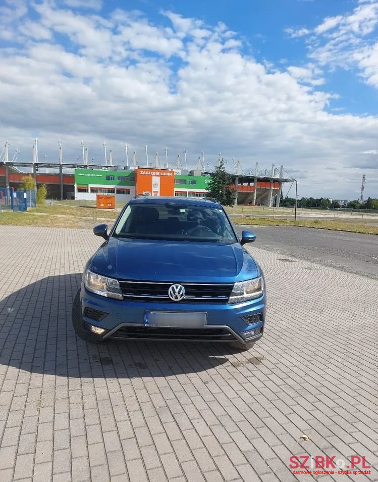 2018' Volkswagen Tiguan photo #6