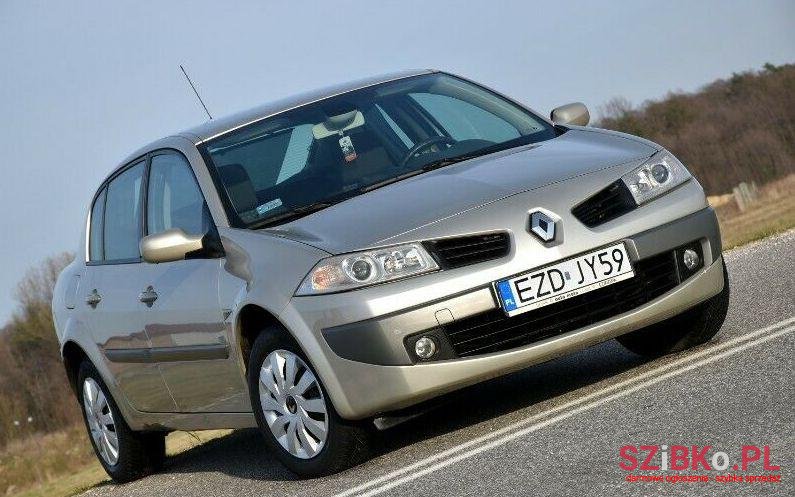 2007' Renault Megane photo #1