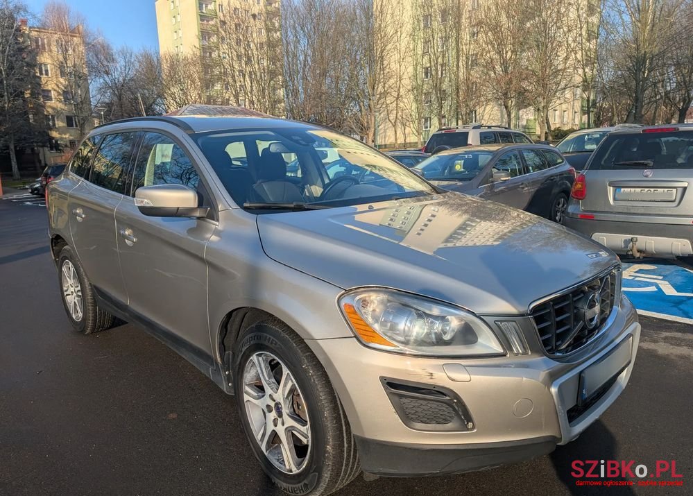 2013' Volvo Xc 60 2.4D Awd Momentum photo #1