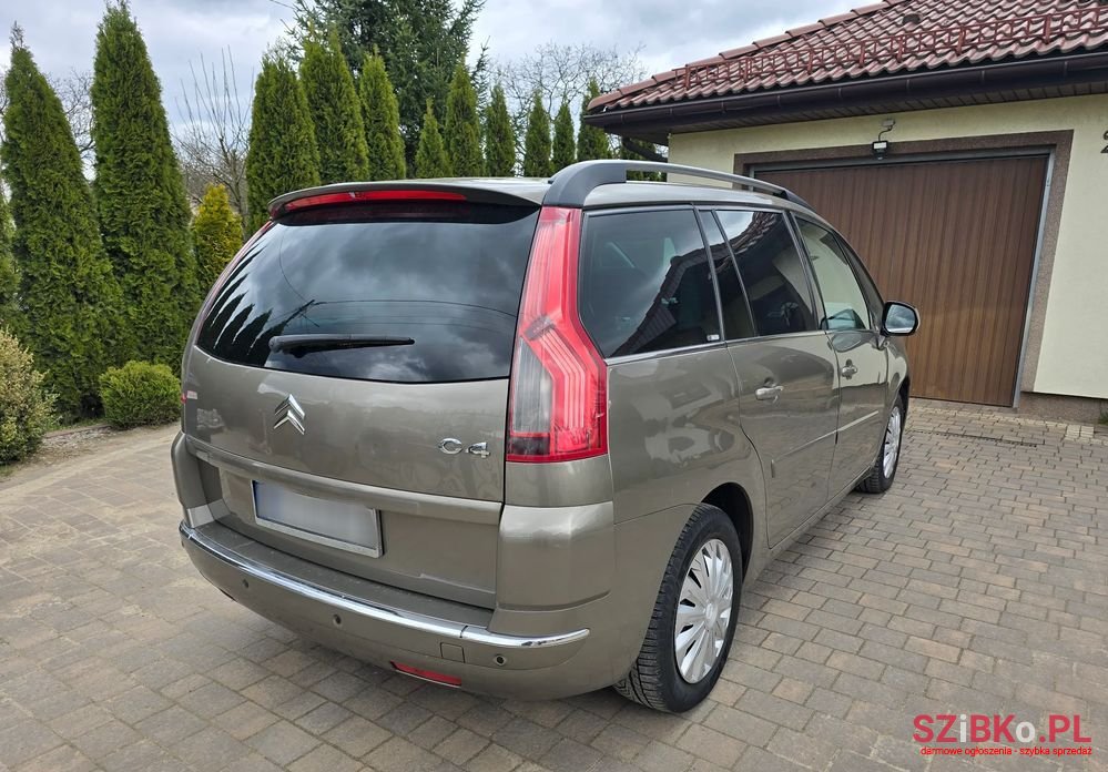 2008' Citroen C4 Grand Picasso photo #4