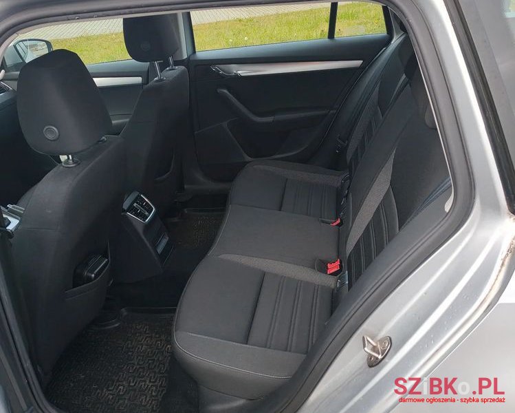 2018' Skoda Octavia 1.6 Tdi Ambition photo #6
