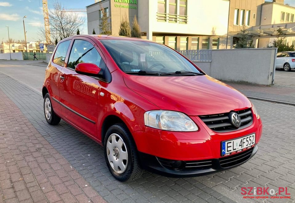 2007' Volkswagen Fox photo #5