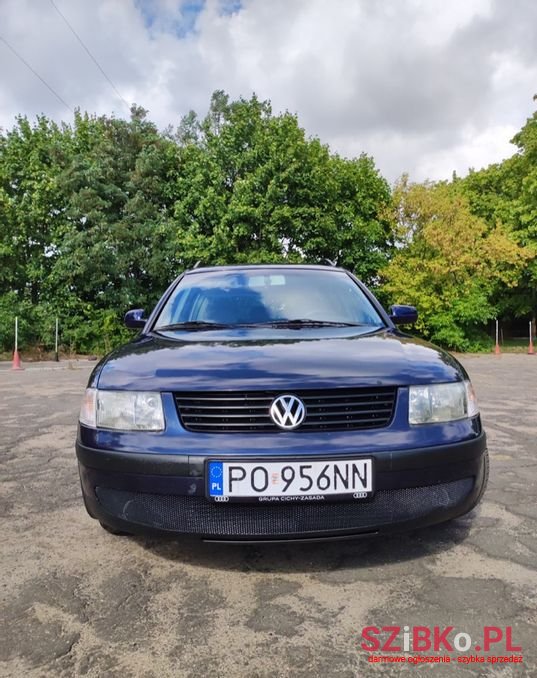 1999' Volkswagen Passat photo #2