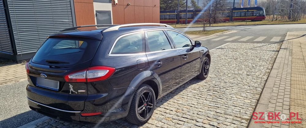 2010' Ford Mondeo 2.0 Tdci Titanium photo #4