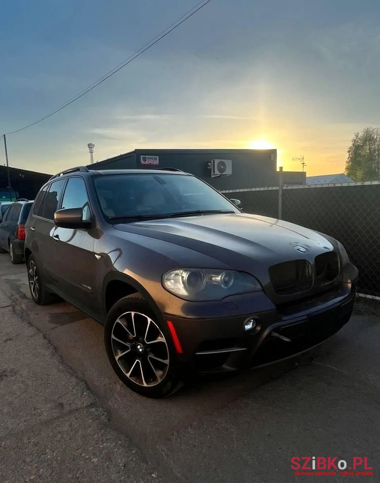 2010' BMW X5 3.5I Xdrive photo #2