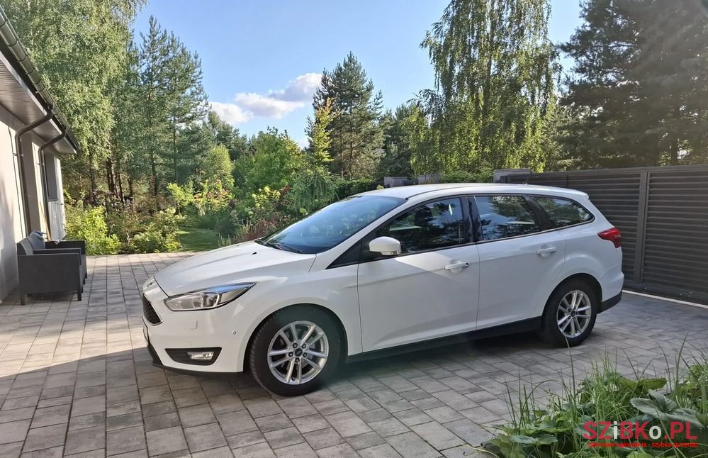 2016' Ford Focus photo #3