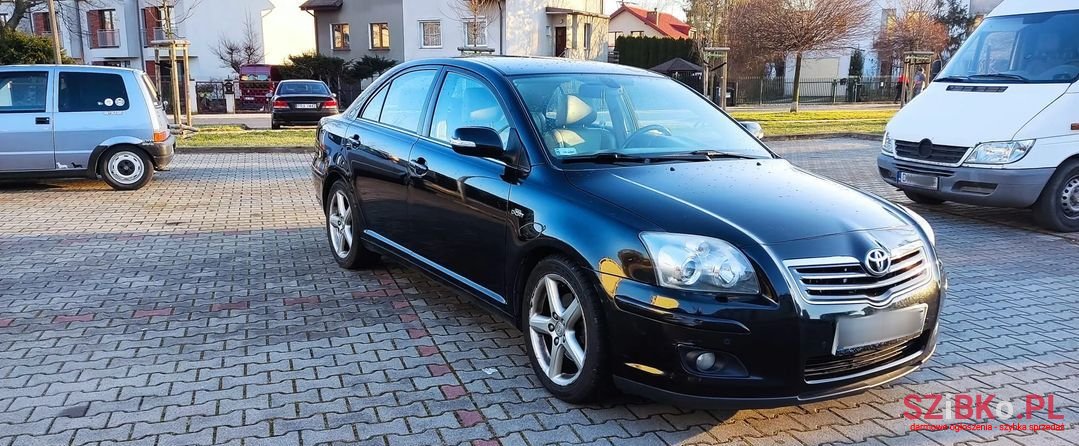 2008' Toyota Avensis photo #5