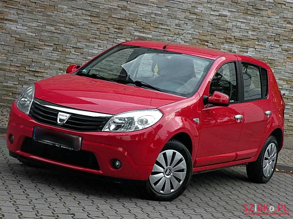 2008' Dacia Sandero photo #4