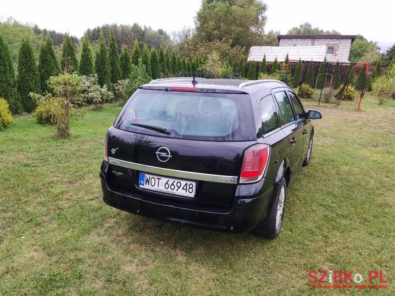 2005' Opel Astra photo #4