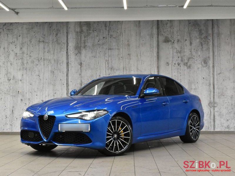 2021' Alfa Romeo Giulia photo #1