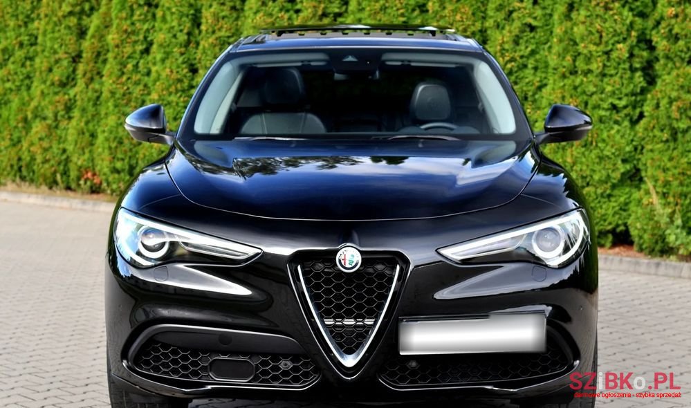 2018' Alfa Romeo Stelvio 2.0 Turbo Super Q4 photo #4
