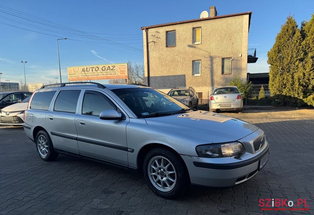 2000' Volvo V70 photo #3