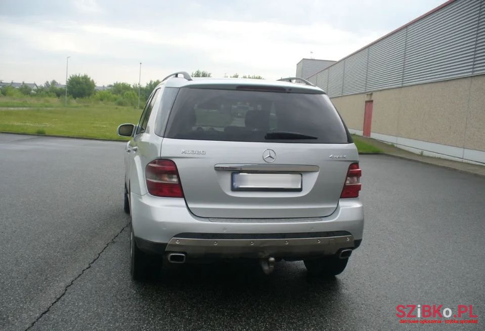 2008' Mercedes-Benz Ml photo #5