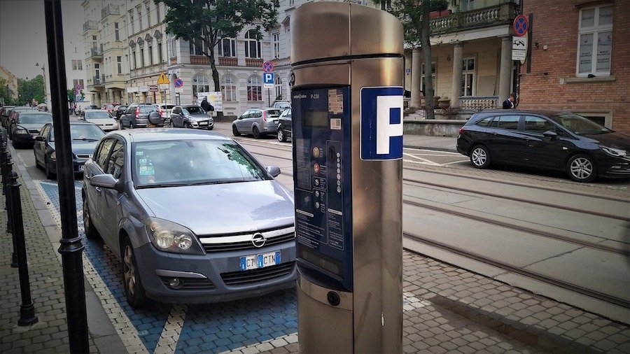 Nowe ulice w obszarze płatnego parkowania w Krakowie. Zmiany od 10 sierpnia