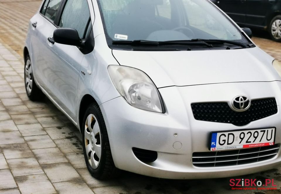 2007' Toyota Yaris photo #4