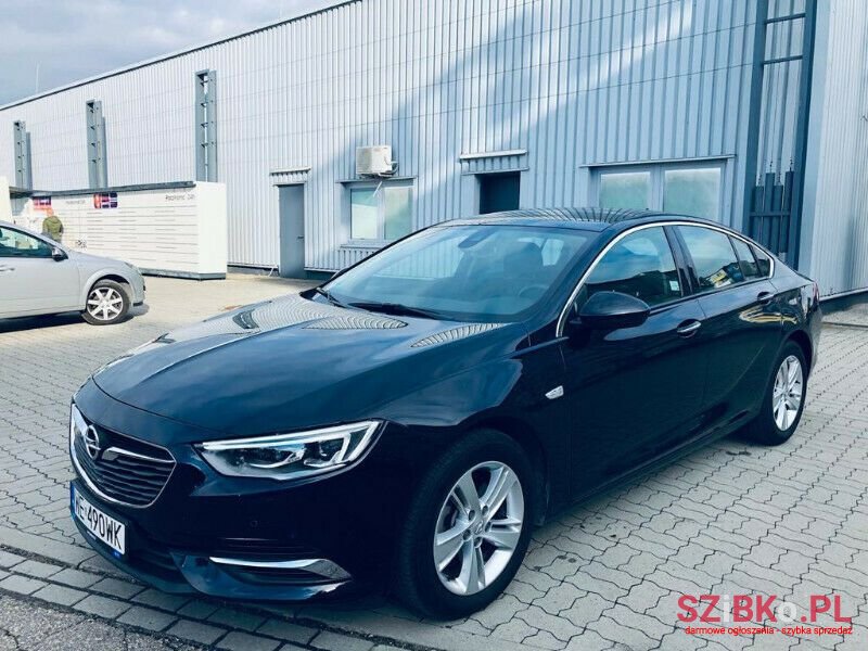 2019' Opel Insignia photo #1
