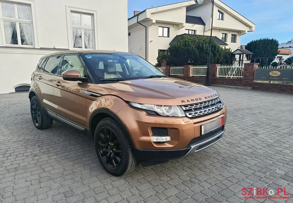 2014' Land Rover Range Rover Evoque Td4 Dynamic photo #3