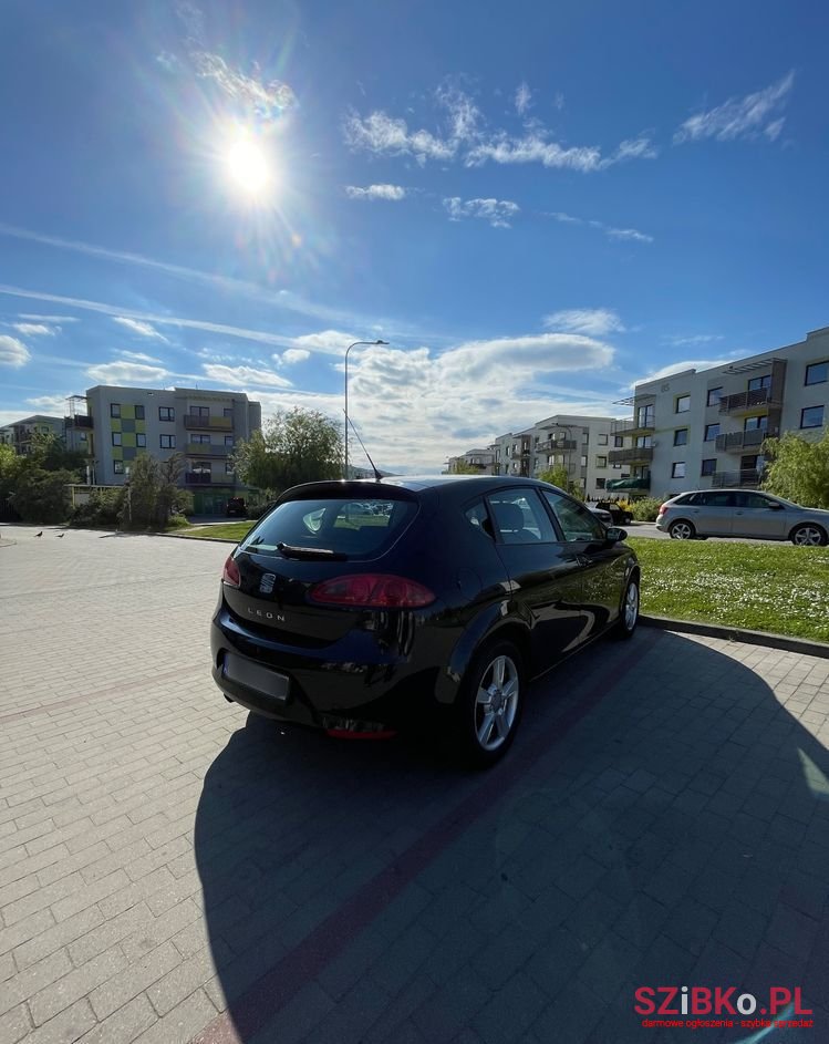 2007' SEAT Leon photo #6
