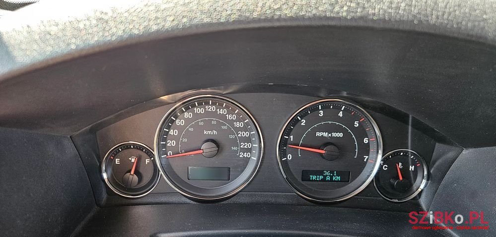 2006' Jeep Commander photo #4