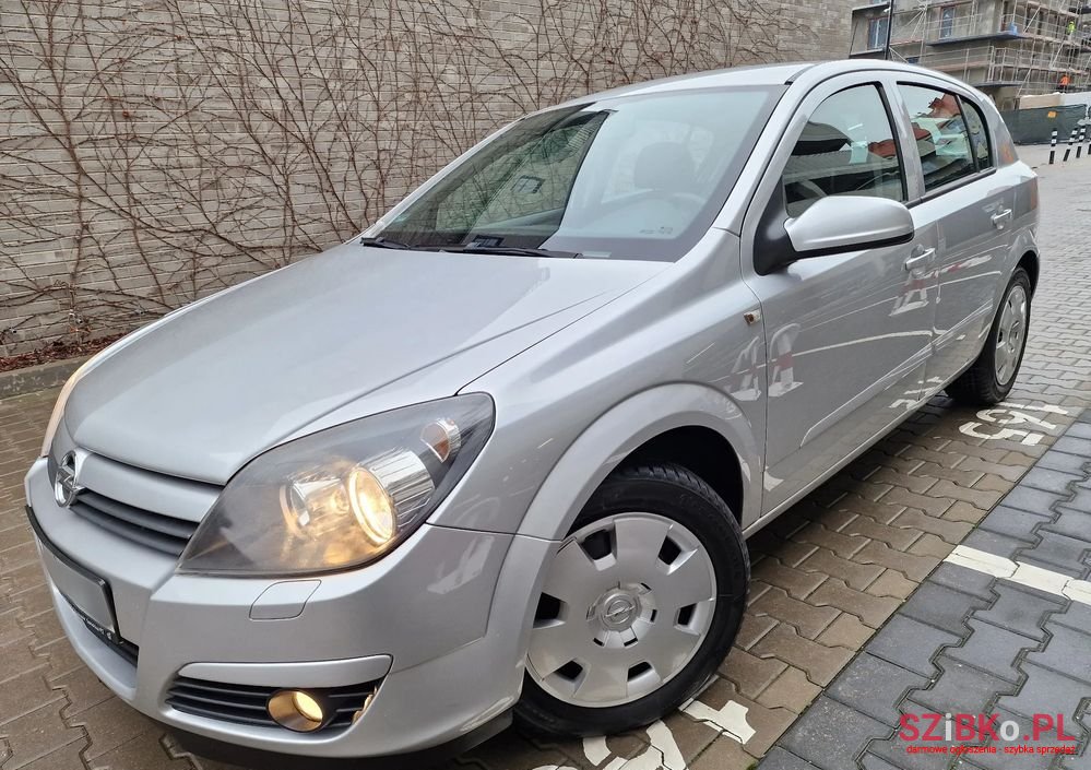 2006' Opel Astra Iii 1.6 Elegance photo #1
