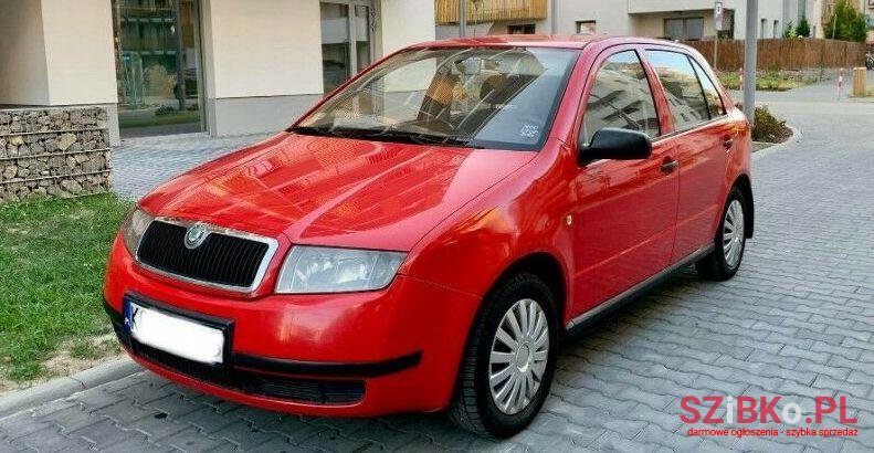 2001' Skoda Fabia photo #1