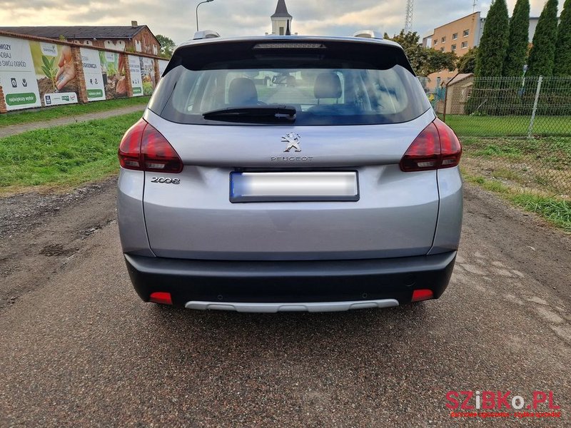 2019' Peugeot 2008 photo #3