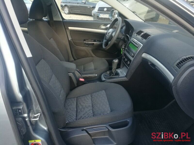 2012' Skoda Octavia photo #2