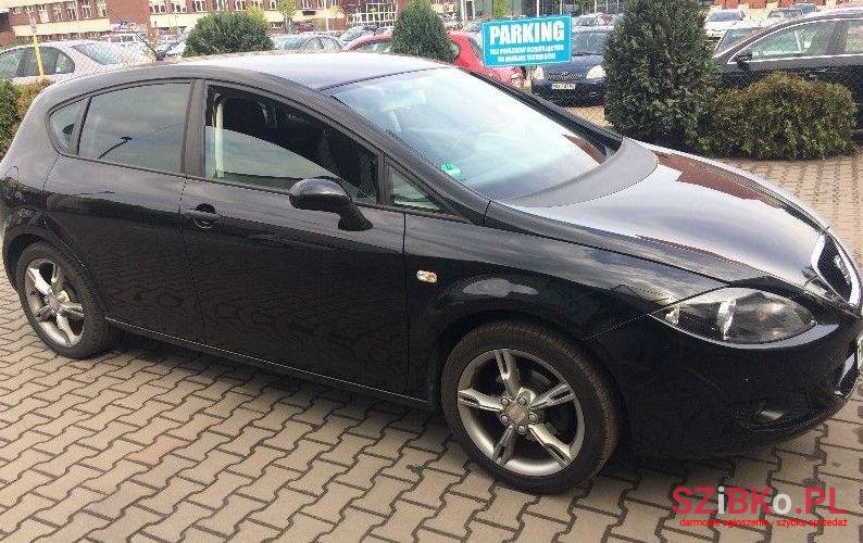 2008' SEAT Leon photo #1