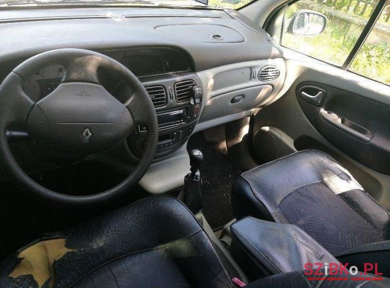 2001' Renault Scenic photo #2