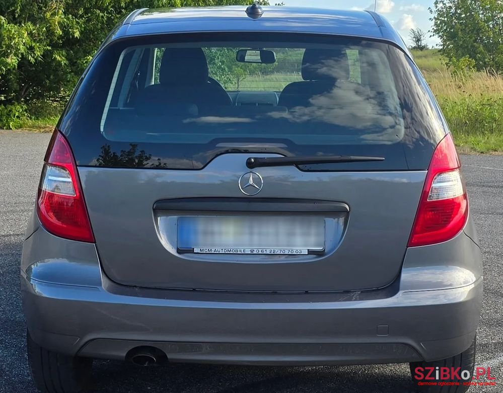 2010' Mercedes-Benz A-Class photo #5