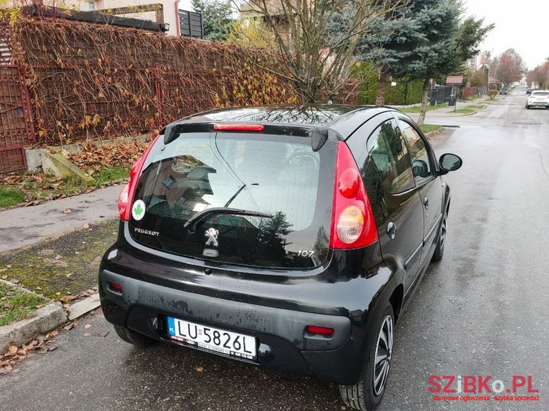 2006' Peugeot 107 photo #4