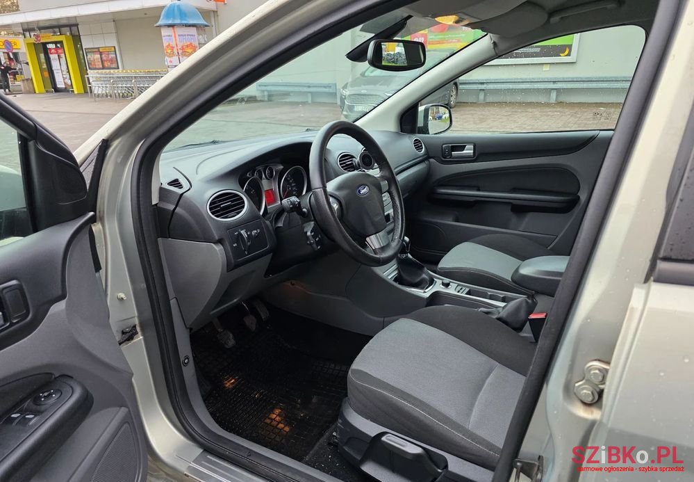 2008' Ford Focus photo #5