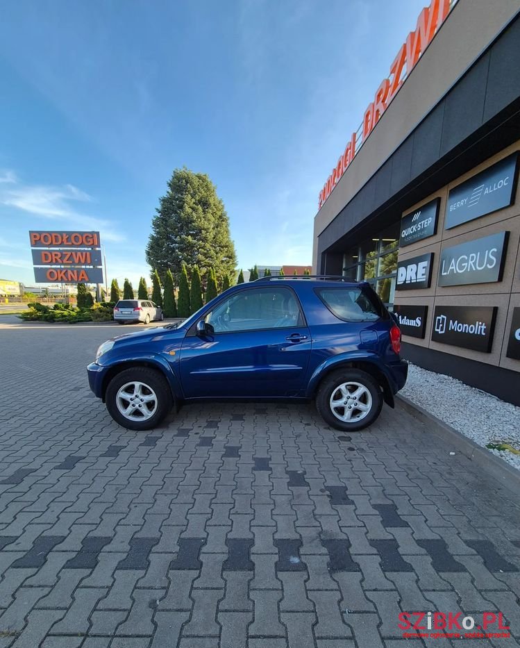 2000' Toyota RAV4 4X4 Sol photo #2