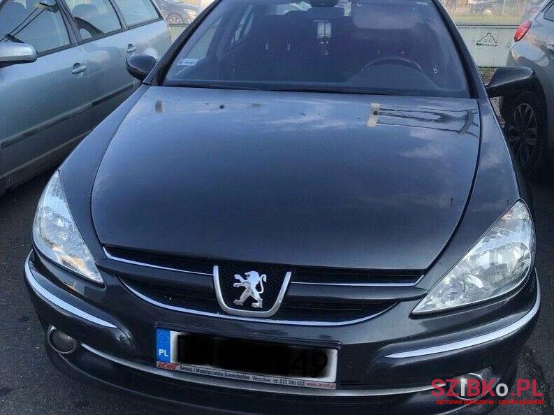 2005' Peugeot 607 photo #1