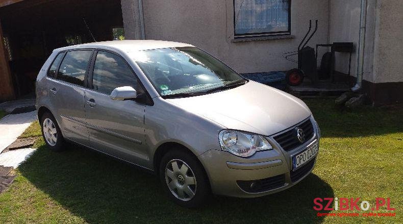 2007' Volkswagen Polo photo #2