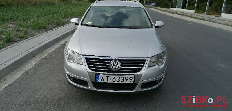 2009' Volkswagen Passat photo #4