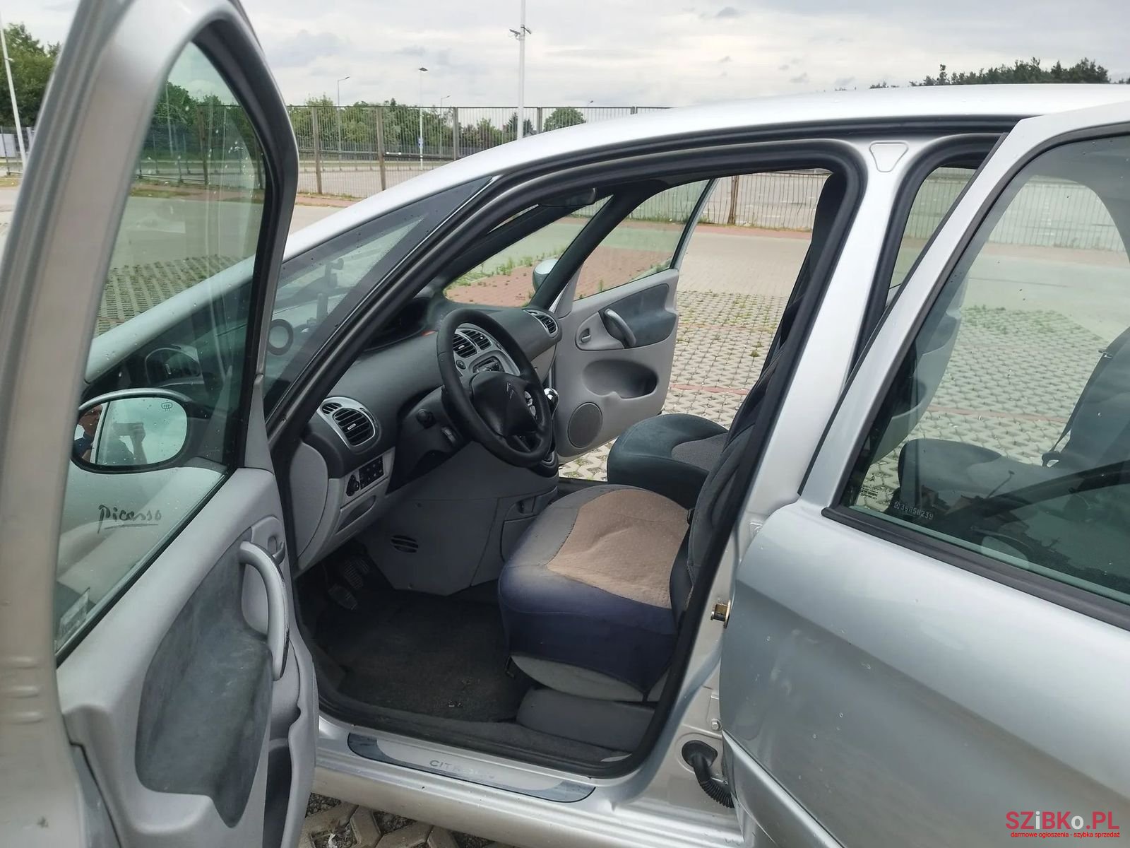 2005' Citroen Xsara Picasso photo #6