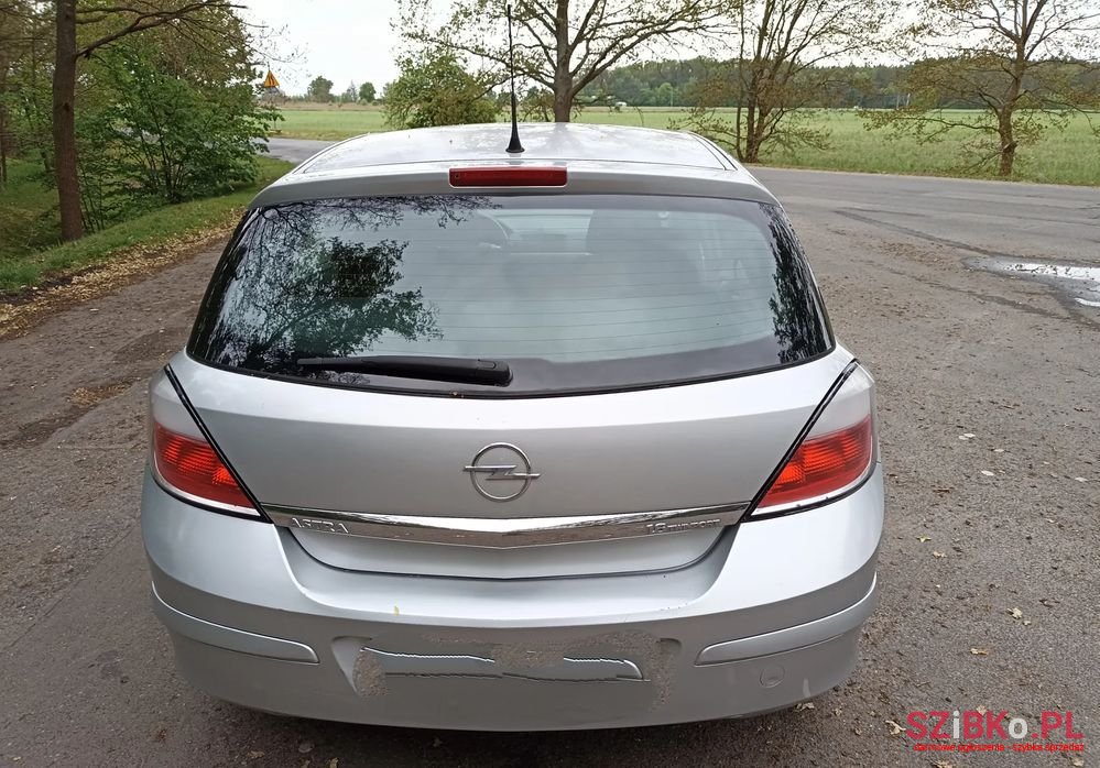 2005' Opel Astra Iii 1.6 Enjoy photo #3