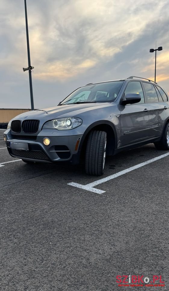 2011' BMW X5 Xdrive35I photo #3