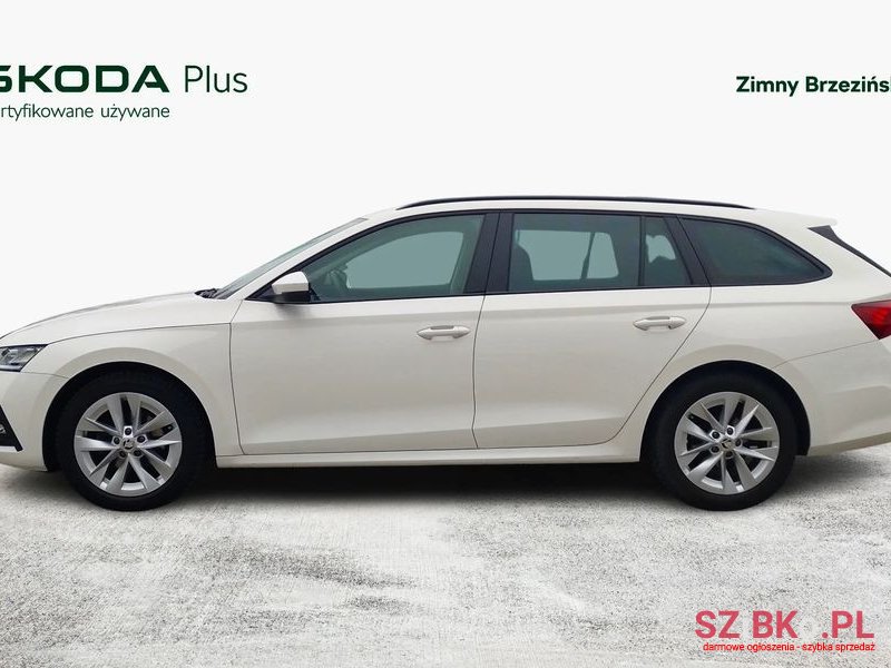 2021' Skoda Octavia photo #2