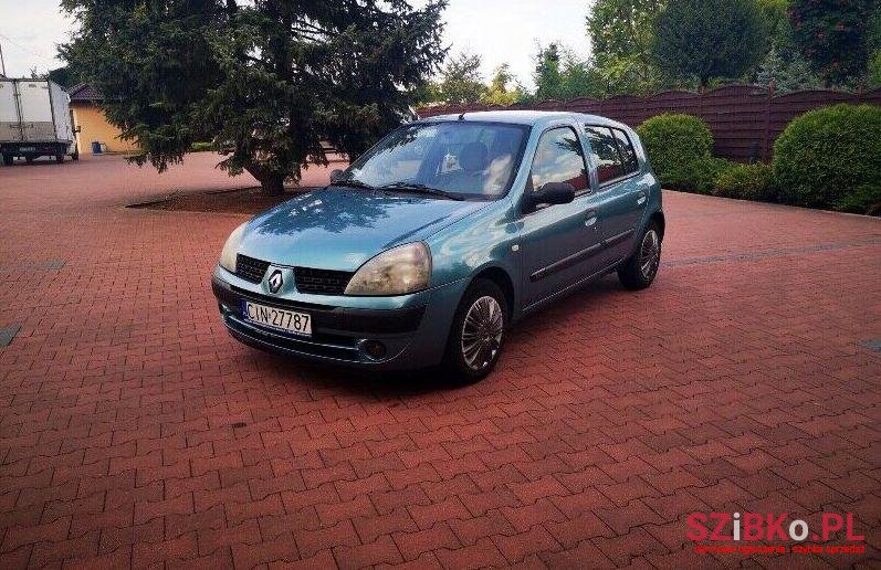 2005' Renault Clio photo #1