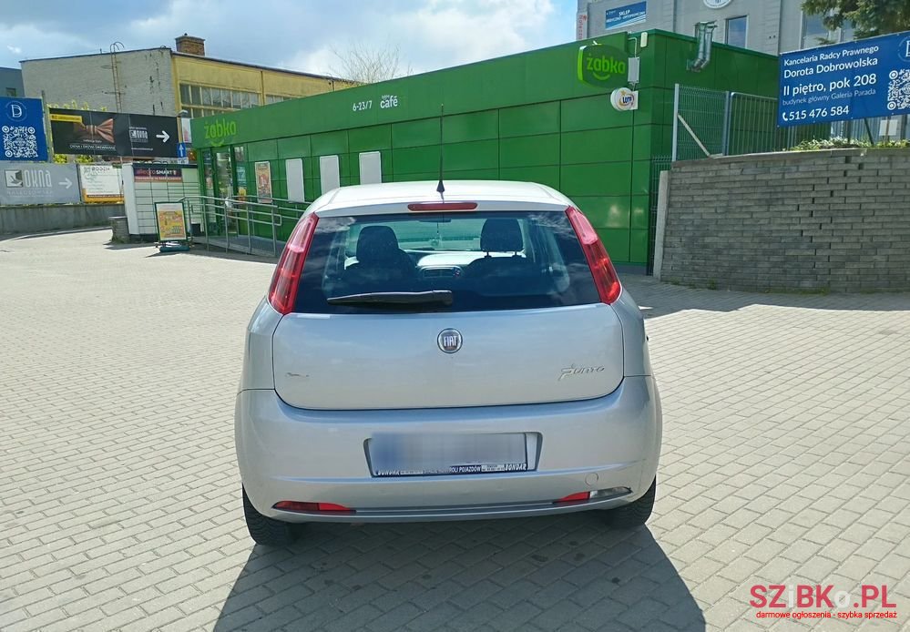 2009' Fiat Grande Punto 1.4 8V Active photo #4